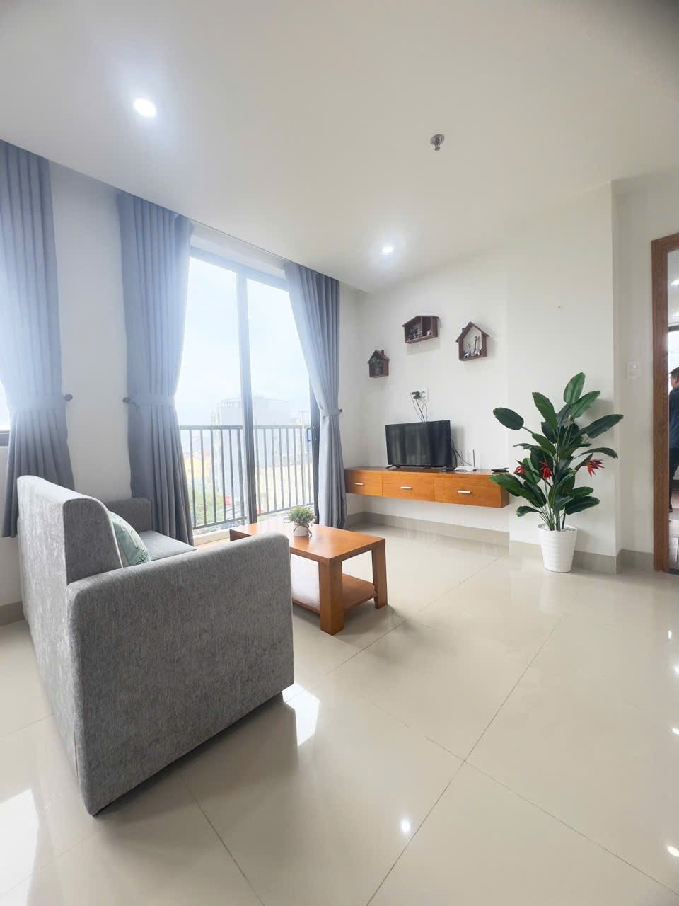 STUNNING OCEAN VIEW 1 BEDROOMS APARTMENT FOR RENT — 1BR fully furnished (photo 1)