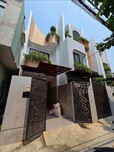 Wabi-sabi 3br Garden House - Nguyen Phuoc Nguyen — 3BR fully furnished (photo 2)
