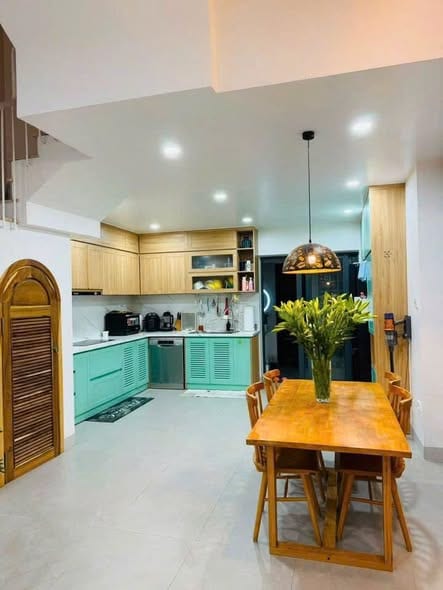 3br Townhouse with Luxury Furnishing - Ngu Hanh Son — 3BR fully furnished (photo 1)