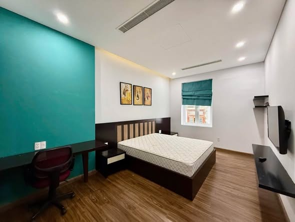 4br Townhouse in Secured Compound - Hai Chau — 4BR fully furnished (photo 5)