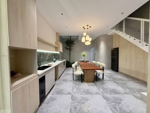 Spacious 4br Townhouse with 4 Bathrooms - Ngu Hanh Son — 4BR fully furnished (photo 4)