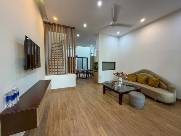 Spacious 3br Townhouse with Park View - Da Man, Ngu Hanh Son — 3BR fully furnished (photo 1)
