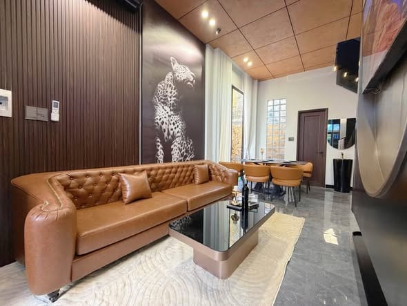 Spacious 3br Townhouse with Rooftop Terrace - Le Duan — 3BR fully furnished (photo 4)