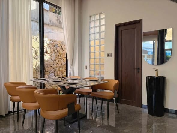 Spacious 3br Townhouse with Rooftop Terrace - Le Duan — 3BR fully furnished (photo 3)