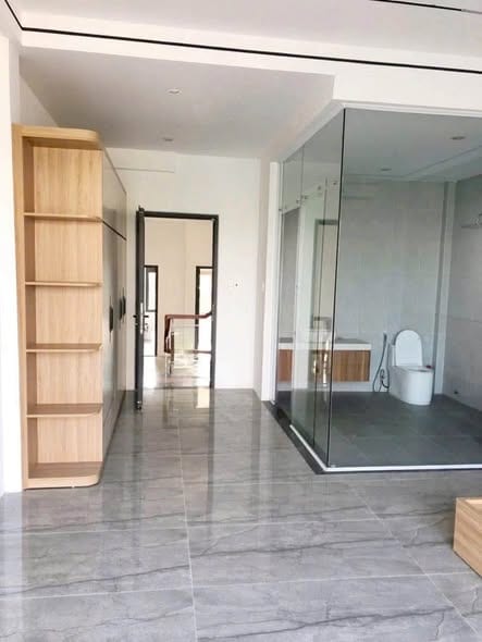 Townhouse 4br, 3 Floors - Hoa Minh — 4BR unfurnished (photo 4)