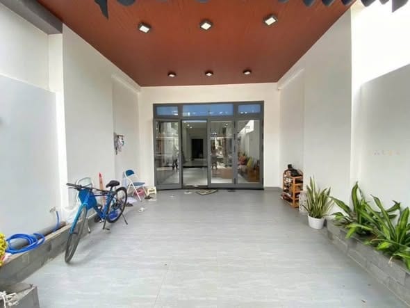 Spacious 5br Townhouse with Full Furniture - Ngu Hanh Son — 5BR fully furnished (photo 3)