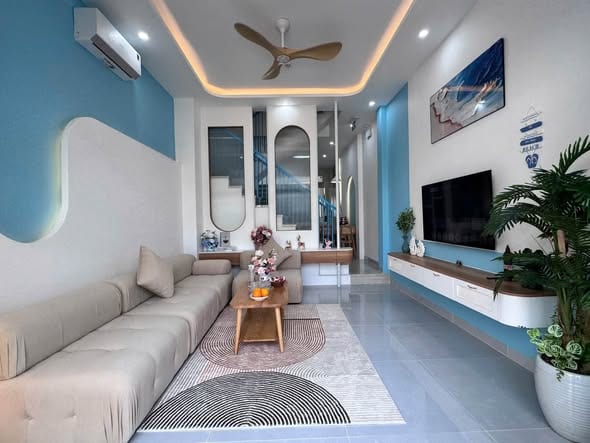 Brand New 4br House with 5 Baths - Nguyen Van Thoai — 4BR fully furnished (photo 1)