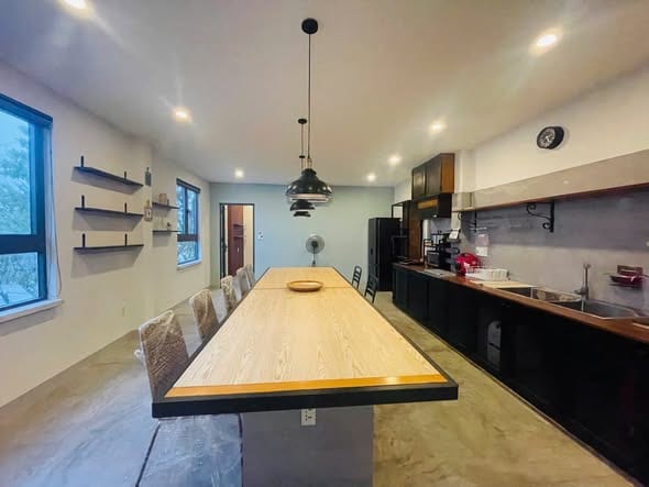 Spacious 3br 4-storey House with Garage - Tan Luu — 3BR fully furnished (photo 3)