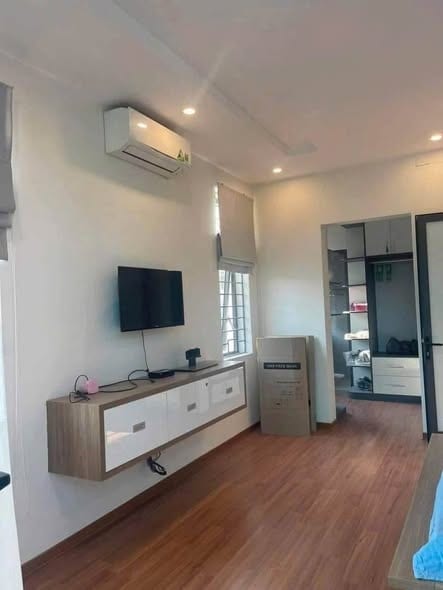 3br Townhouse with Mezzanine, Full Furniture - Nguyen Huu Tho — 3BR fully furnished (photo 4)