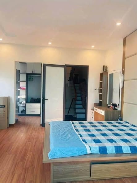3br Townhouse with Mezzanine, Full Furniture - Nguyen Huu Tho — 3BR fully furnished (photo 5)
