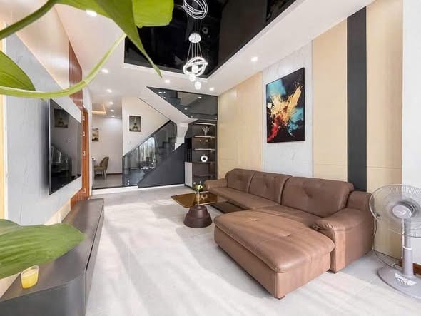 3br Townhouse with Garage - Hoa Cuong — 3BR fully furnished (photo 1)