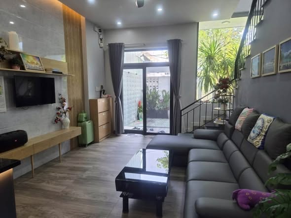 3br Townhouse with Car Yard - Ngu Hanh Son — 3BR fully furnished (photo 2)