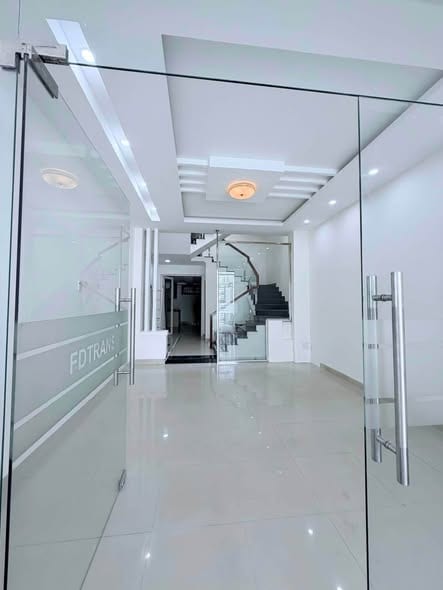 3-story Townhouse with 5br, Ready Ac - Son Tra — 5BR unfurnished (photo 1)