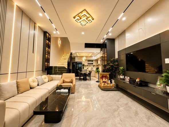 3-story House with En-suite Baths - Hoa Xuan — 3BR fully furnished (photo 1)