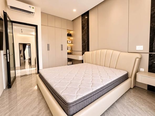 3-story House with En-suite Baths - Hoa Xuan — 3BR fully furnished (photo 5)