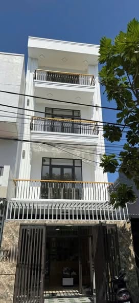 4br Townhouse High-end Furnishings - Hoa Xuan — 4BR fully furnished (photo 2)