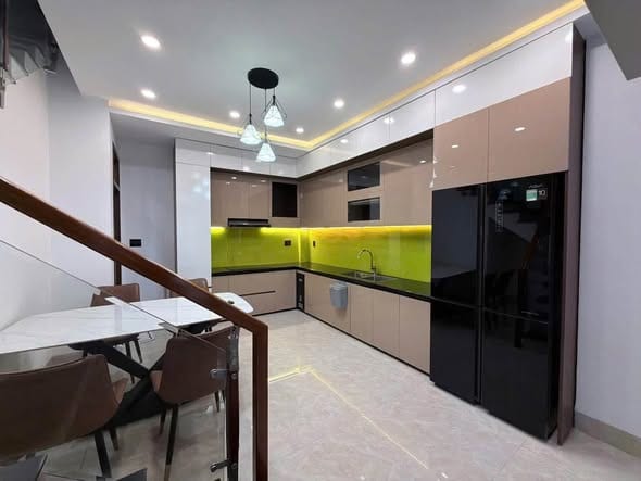 Spacious 3br House, Premium Furnishings - Nguyen Huu Tho — 3BR fully furnished (photo 3)
