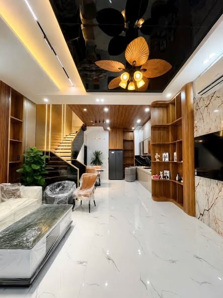 4br Furnished House Near Nguyen Tat Thanh Beach — 4BR fully furnished (photo 1)