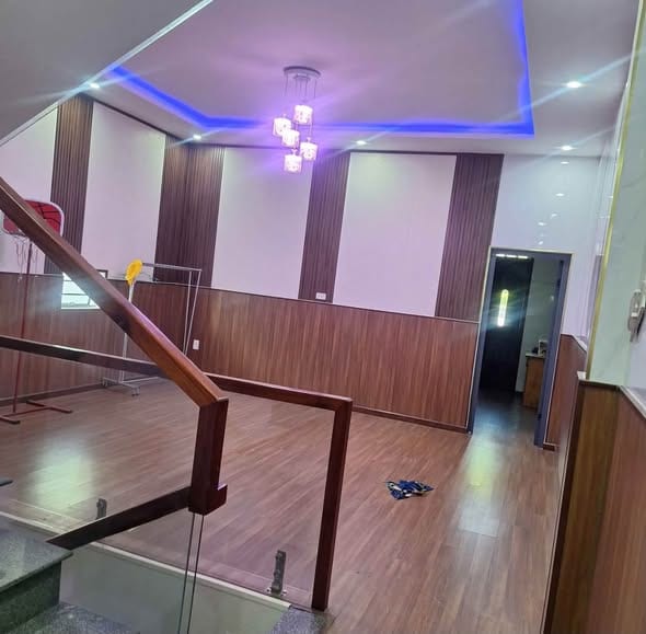 Spacious 3-storey Townhouse 5br - Lien Chieu — 5BR fully furnished (photo 5)