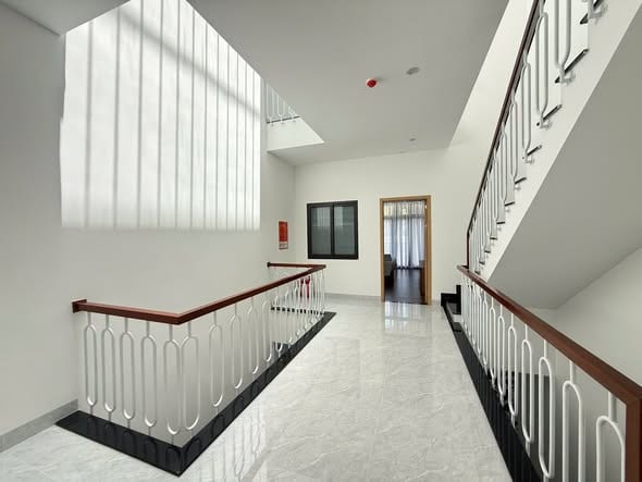 Modern 4br Villa for Rent - Nam Viet a Area — 4BR unfurnished (photo 3)