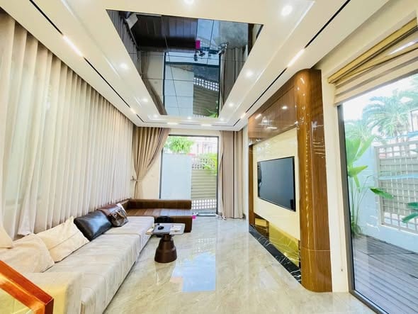 Luxury 5br Corner Villa Near Lotte - Nguyen Son — 5BR fully furnished (photo 3)